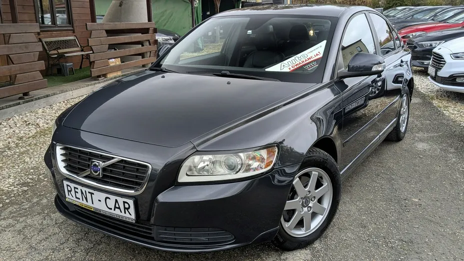 VOLVO S40 -