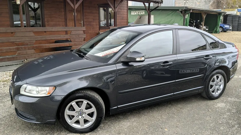 VOLVO S40 -