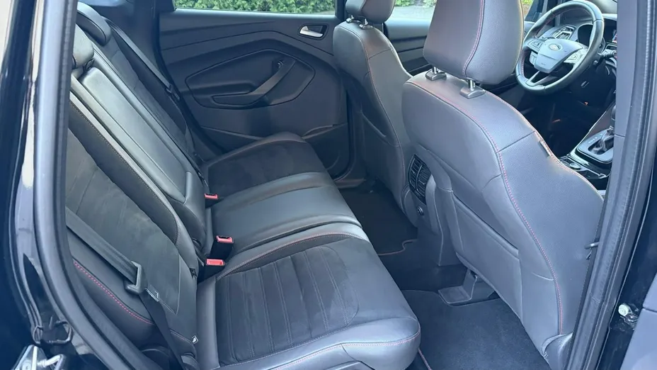 FORD Kuga -