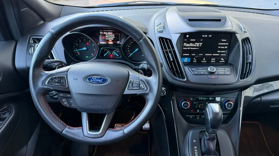 FORD Kuga -