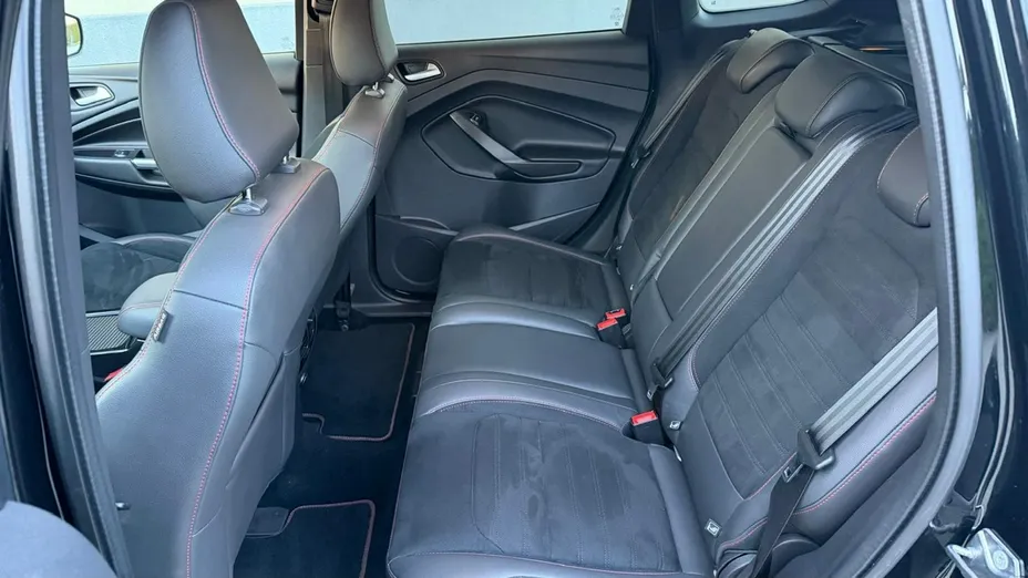 FORD Kuga -