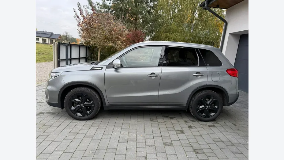 SUZUKI Vitara -