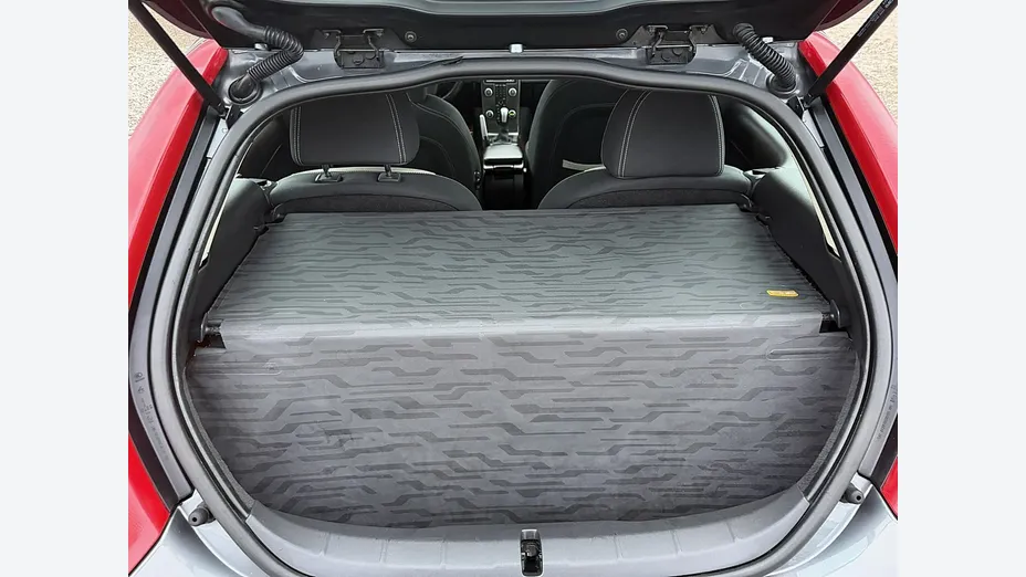 VOLVO C30 -