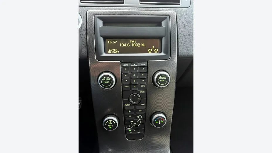 VOLVO C30 -