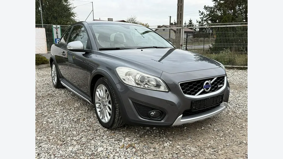 VOLVO C30 -