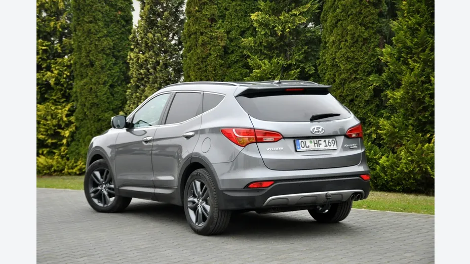 HYUNDAI Santa Fe -