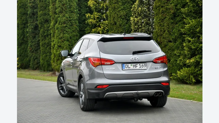 HYUNDAI Santa Fe -