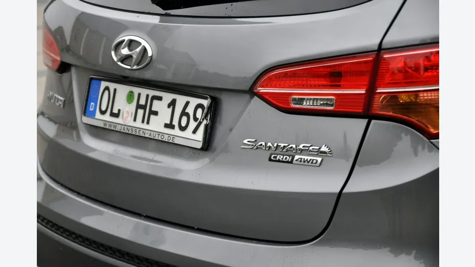 HYUNDAI Santa Fe -