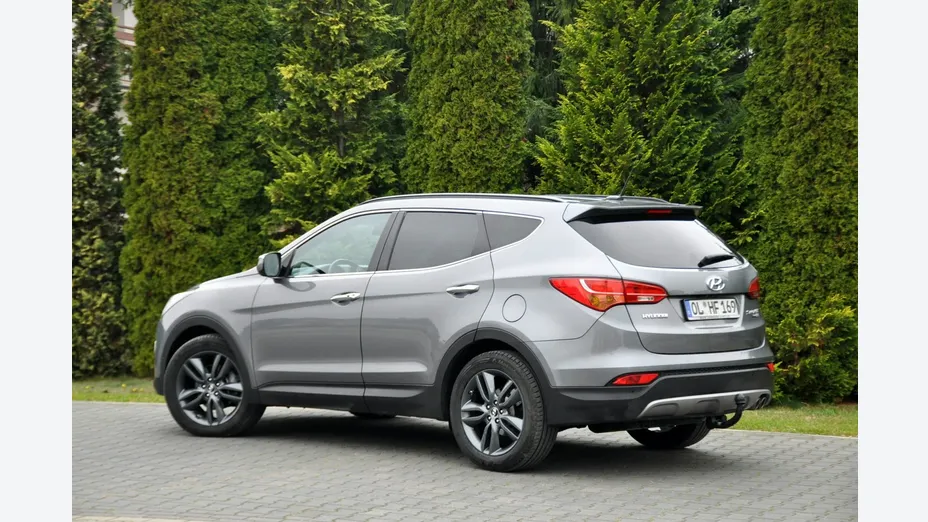HYUNDAI Santa Fe -