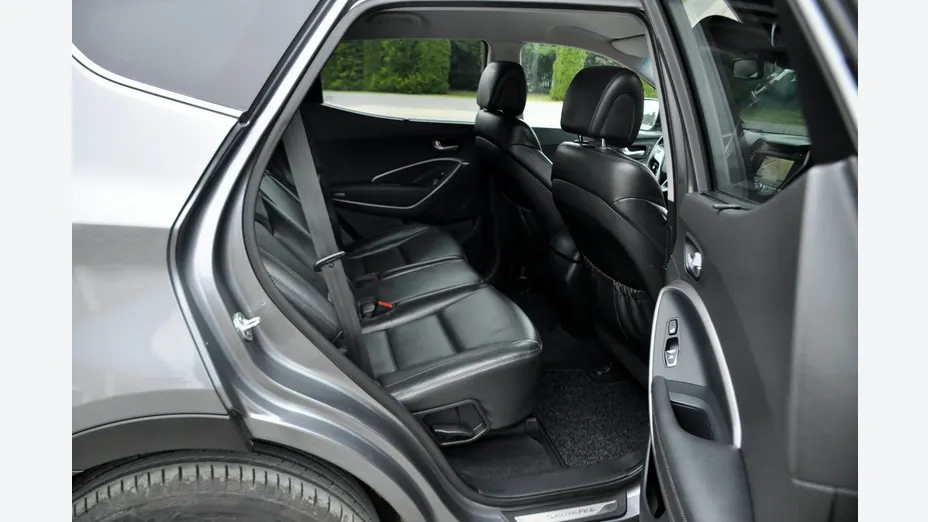 HYUNDAI Santa Fe -