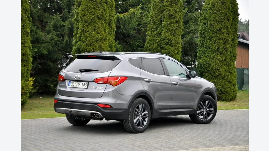 HYUNDAI Santa Fe -