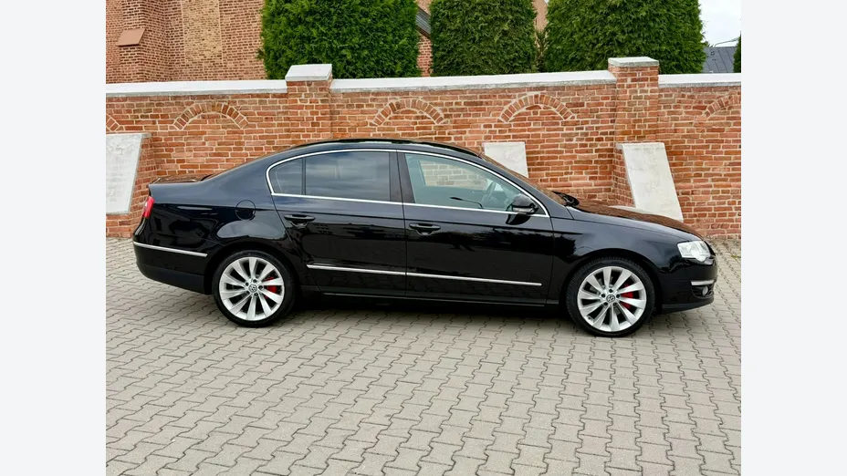 VOLKSWAGEN Passat -