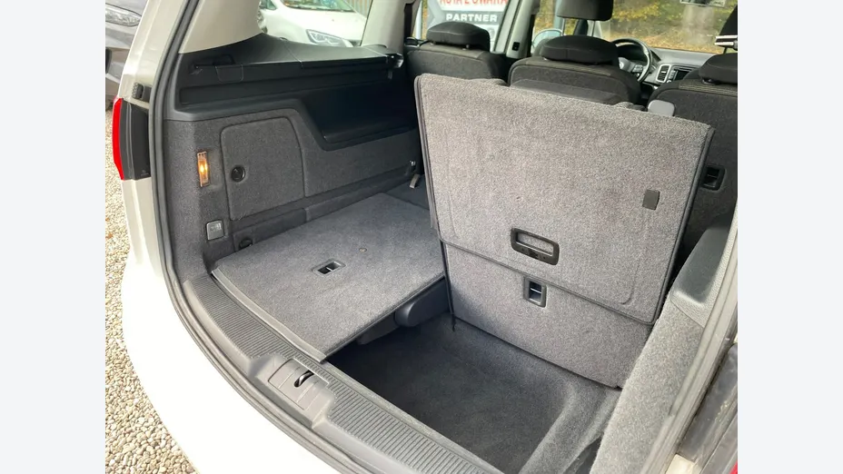 VOLKSWAGEN Sharan -