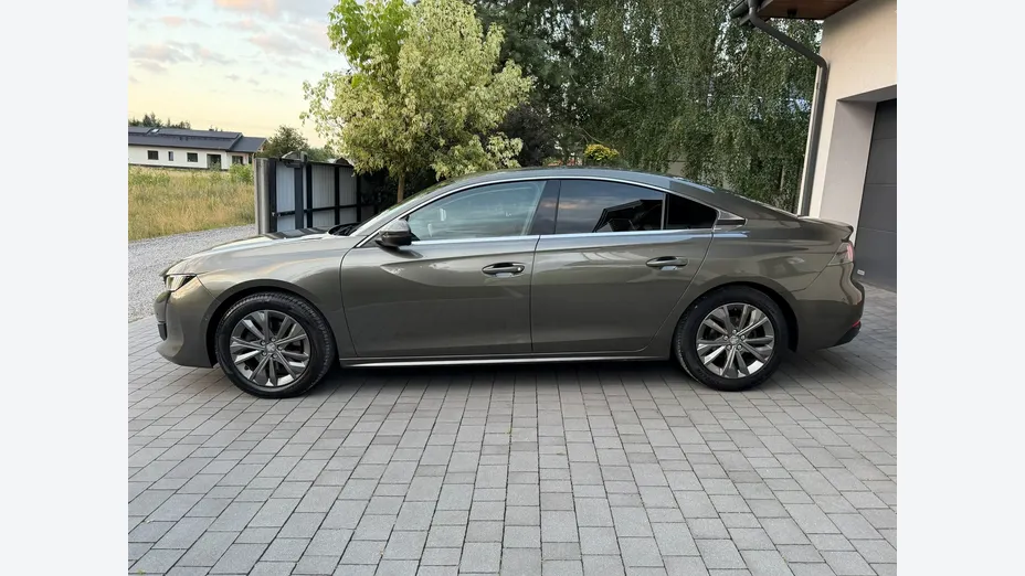PEUGEOT 508 -