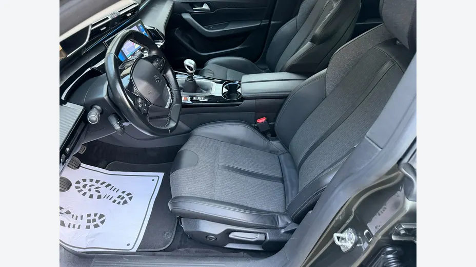 PEUGEOT 508 -