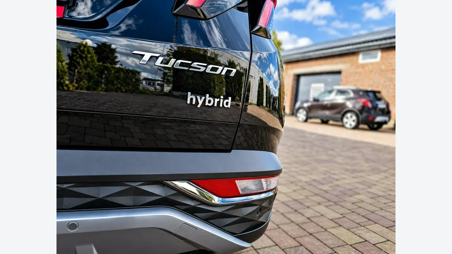 HYUNDAI Tucson -