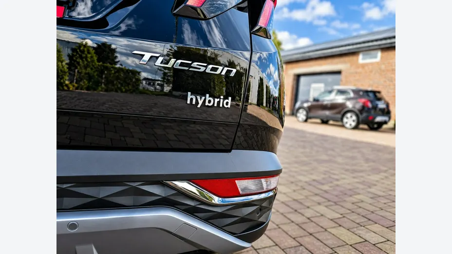 HYUNDAI Tucson -