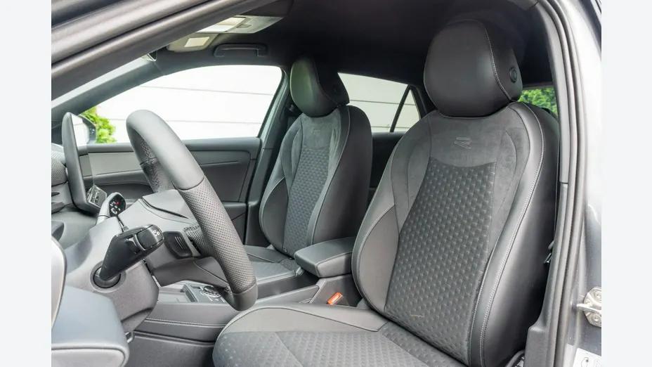 VOLKSWAGEN T-ROC -