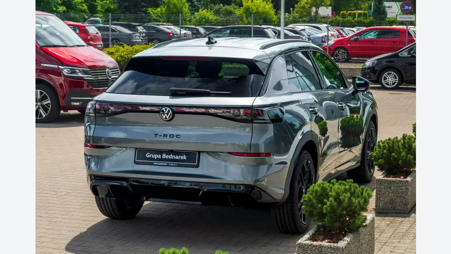 VOLKSWAGEN T-ROC -