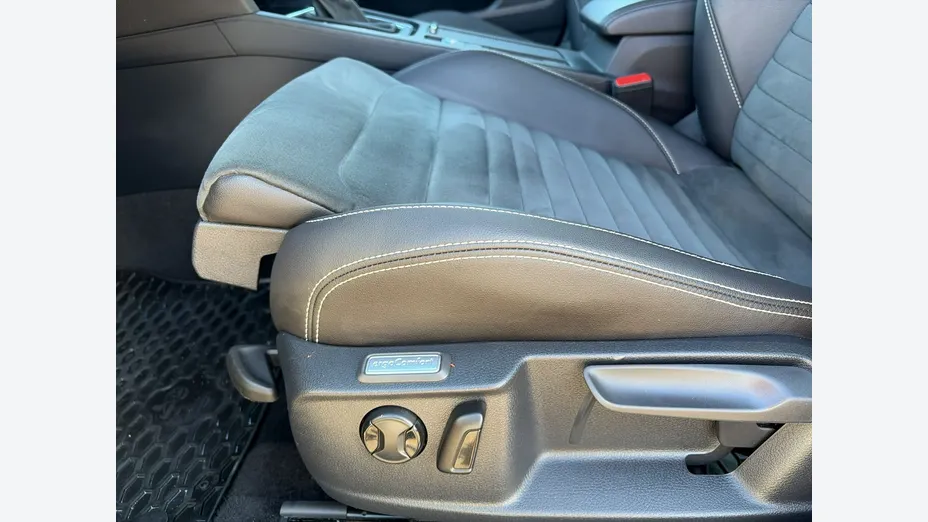 VOLKSWAGEN Passat -
