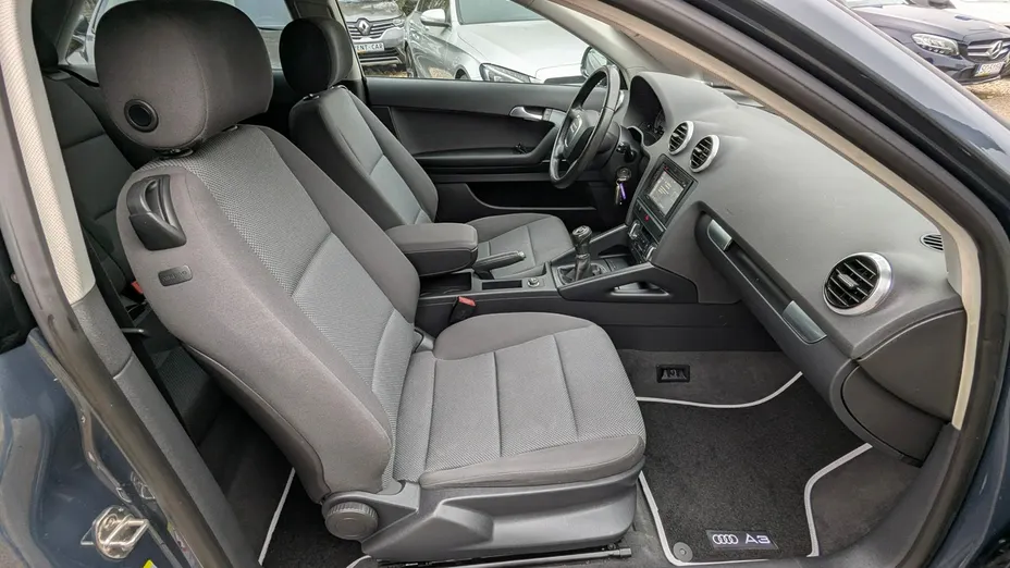 AUDI A3 -
