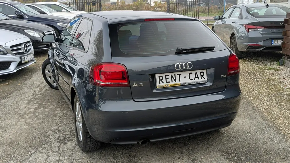 AUDI A3 -
