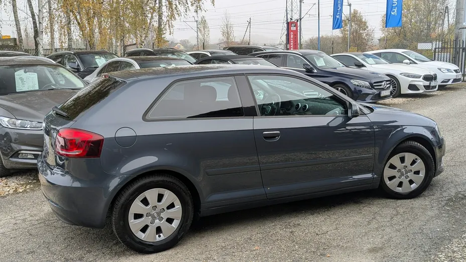 AUDI A3 -