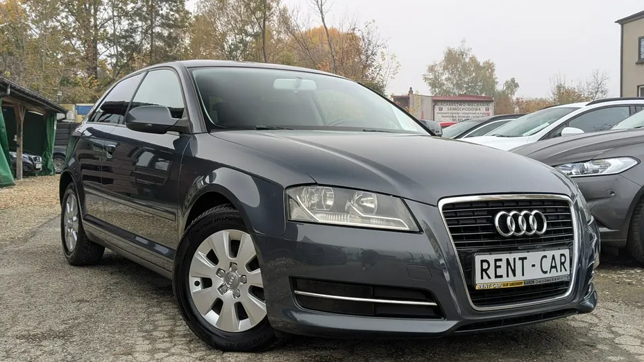 AUDI A3 -
