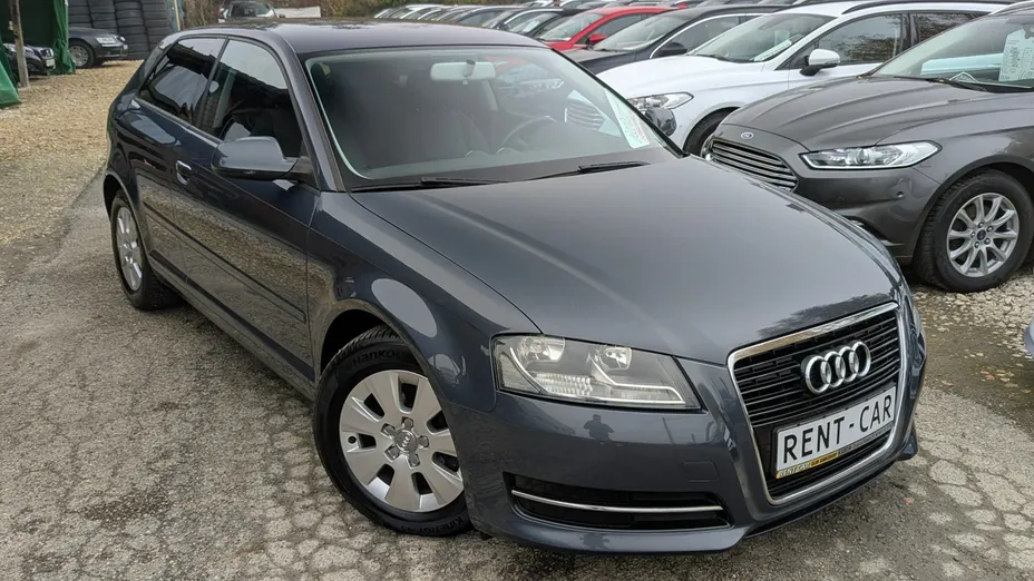 AUDI A3 -