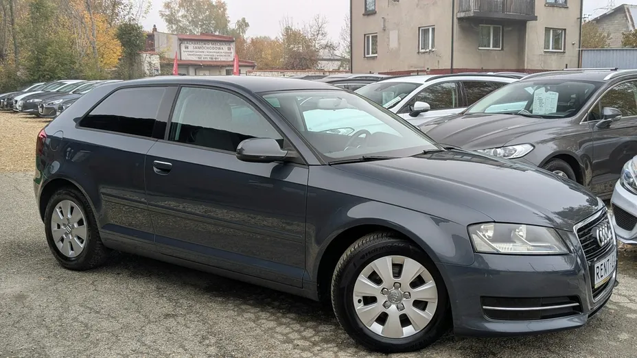 AUDI A3 -