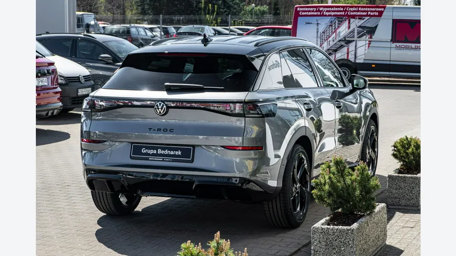 VOLKSWAGEN T-ROC -