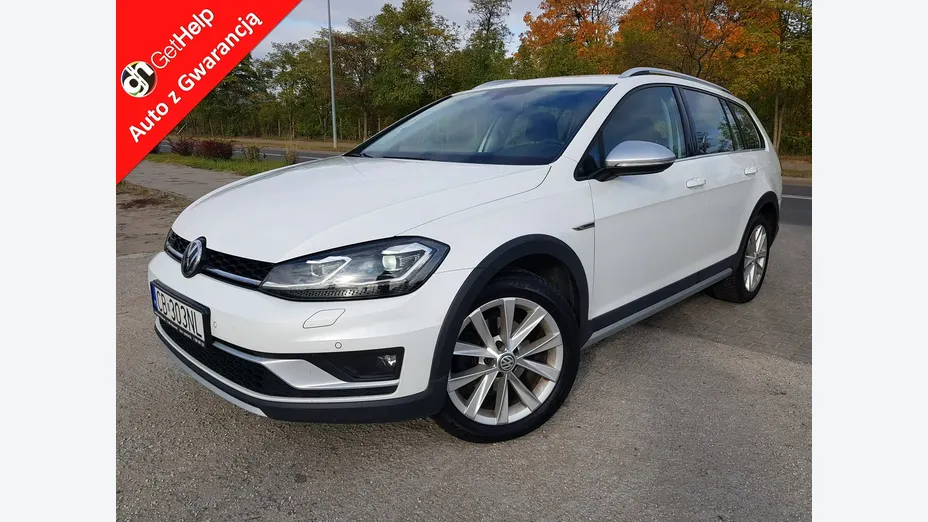 VOLKSWAGEN Golf -