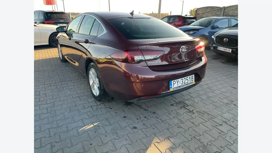 OPEL Insignia -