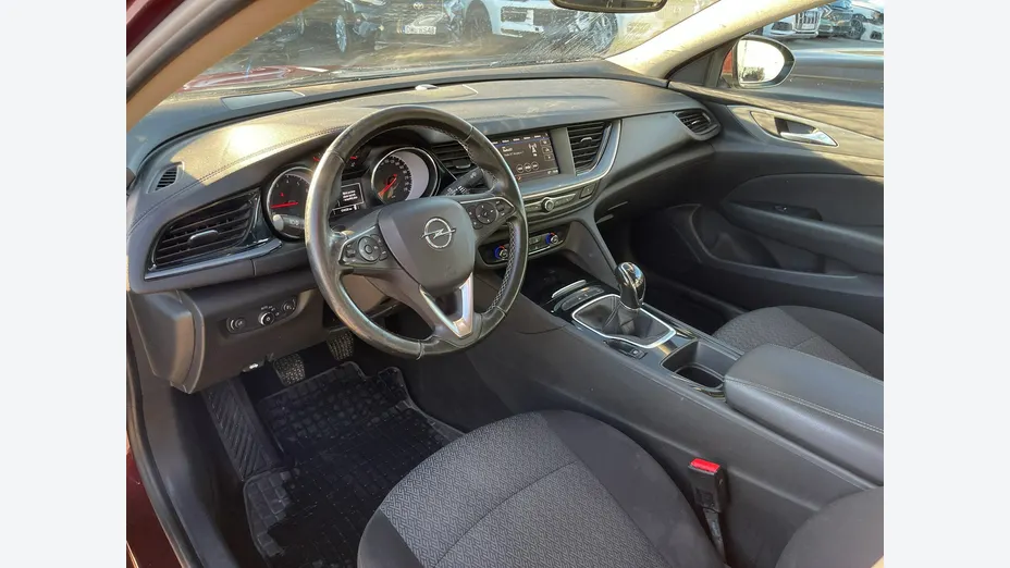 OPEL Insignia -
