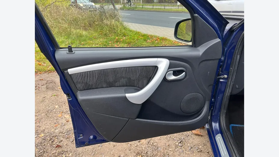 DACIA Sandero -