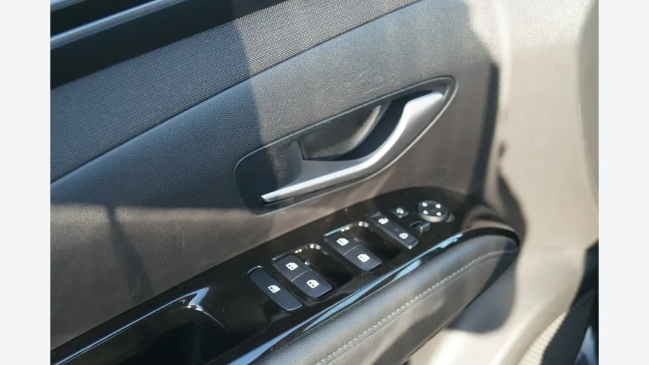 HYUNDAI Tucson -