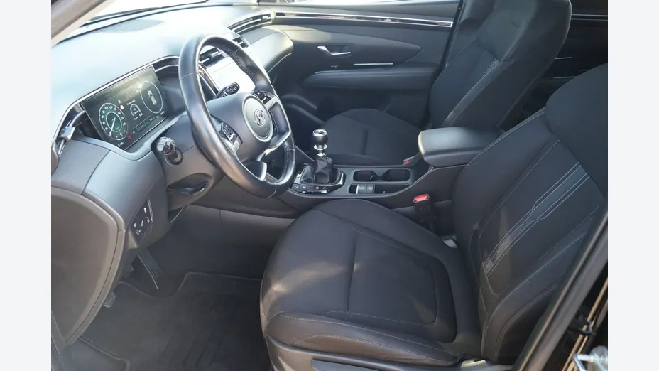 HYUNDAI Tucson -
