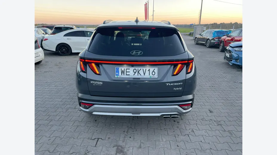 HYUNDAI Tucson -
