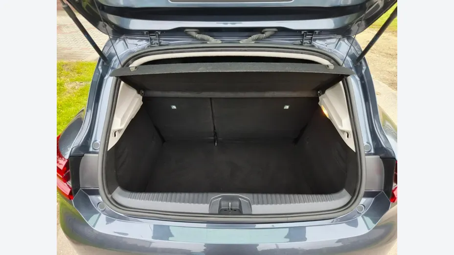 RENAULT Clio -
