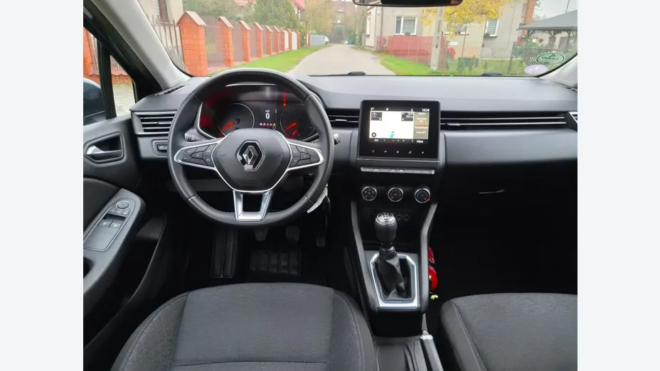 RENAULT Clio -