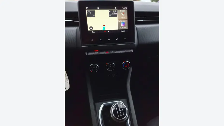 RENAULT Clio -