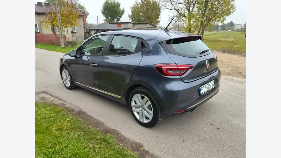 RENAULT Clio -