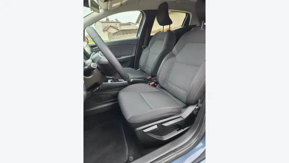 RENAULT Clio -