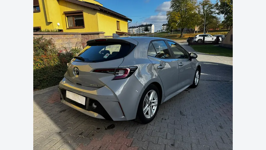 TOYOTA Corolla -