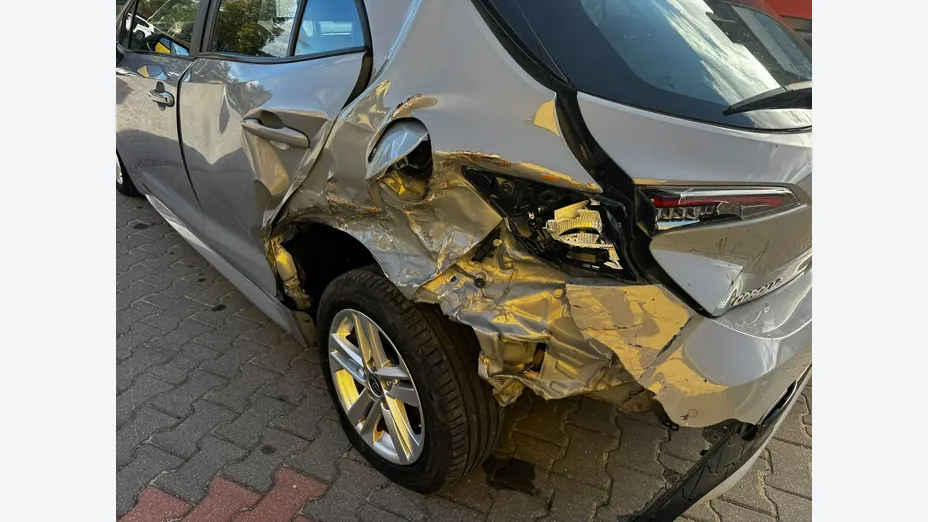 TOYOTA Corolla -