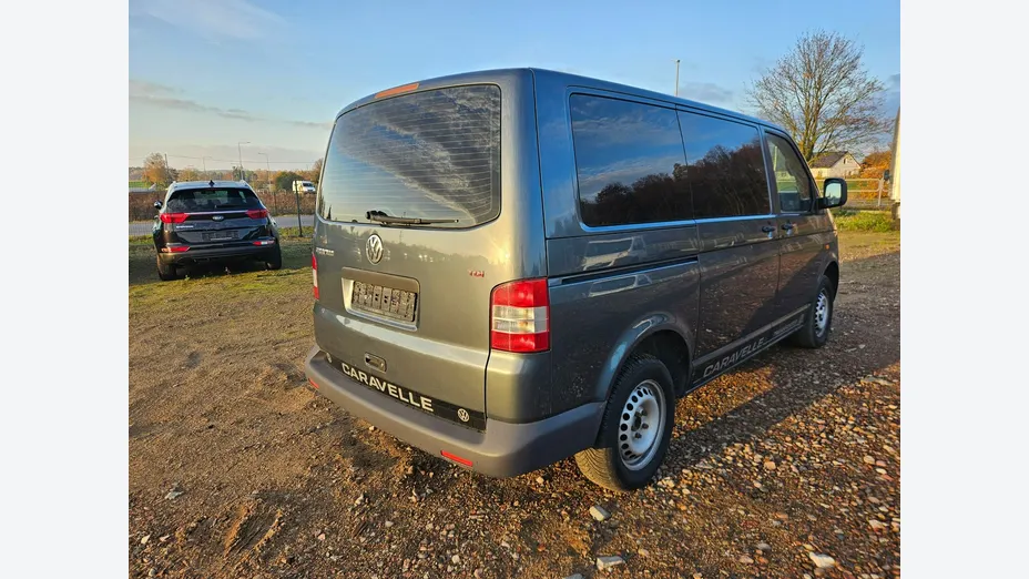 VOLKSWAGEN Transporter -