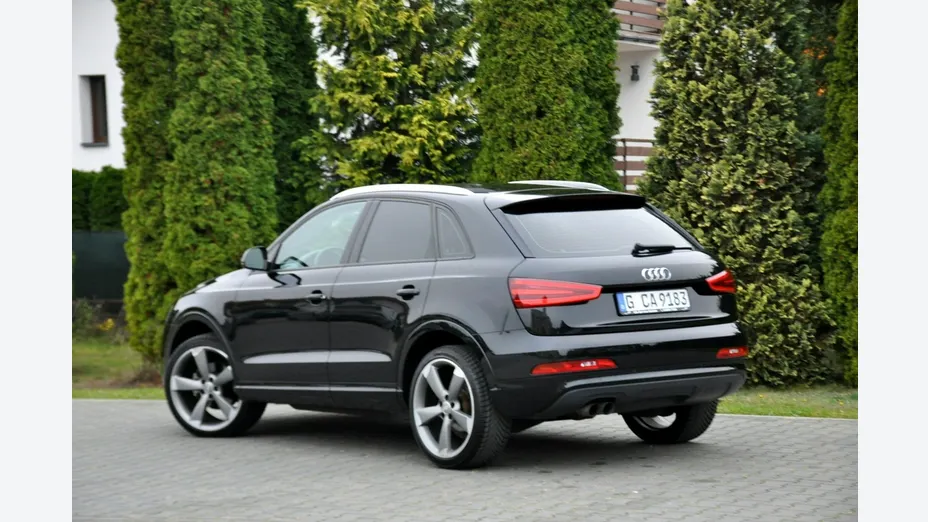 AUDI Q3 -