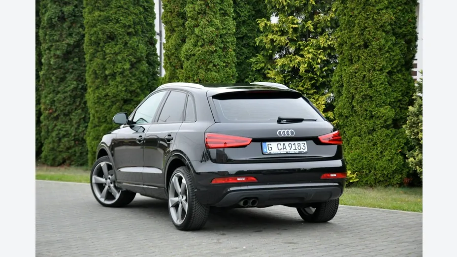 AUDI Q3 -