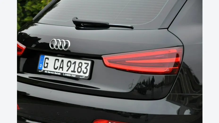 AUDI Q3 -