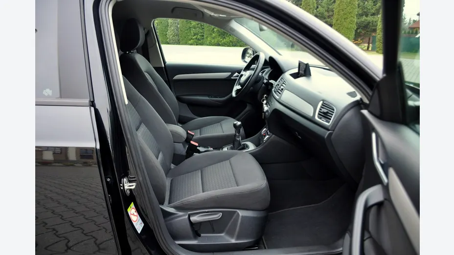 AUDI Q3 -